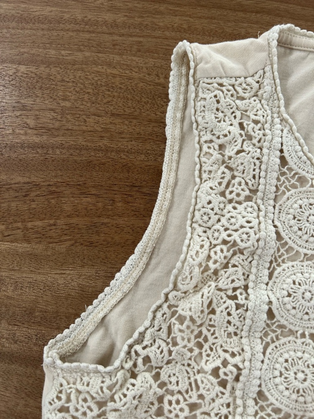 LOFT Cream Crochet Lace Sleeveless Tank - Picture 5 of 6